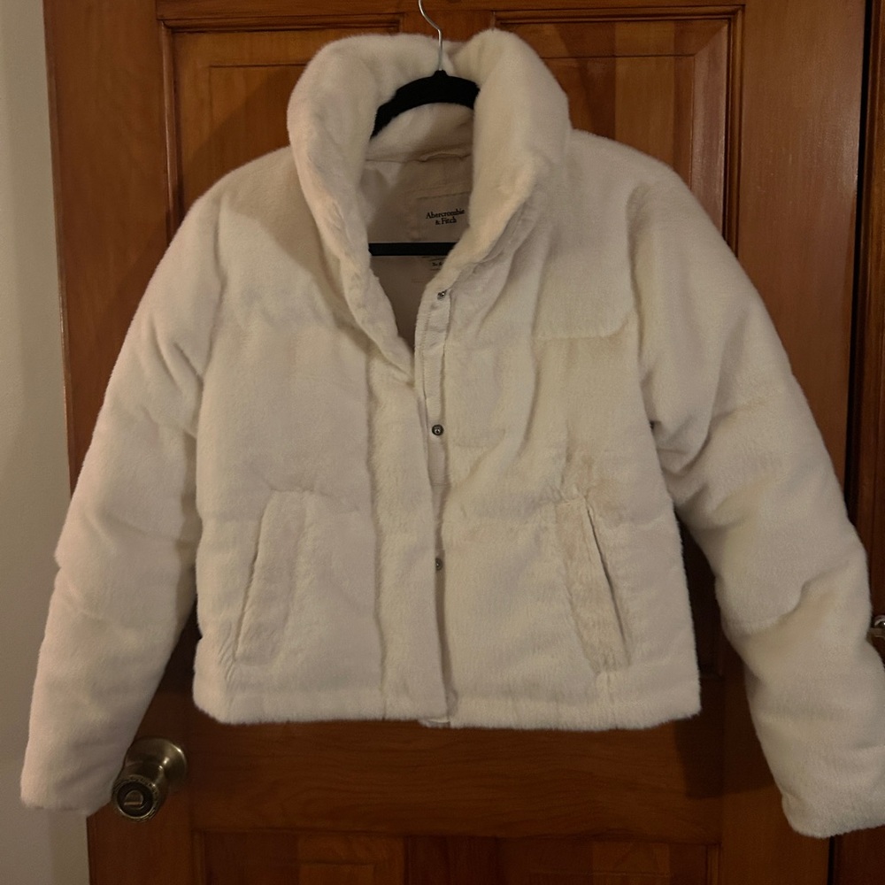 Abercrombie faux fur cropped jacket